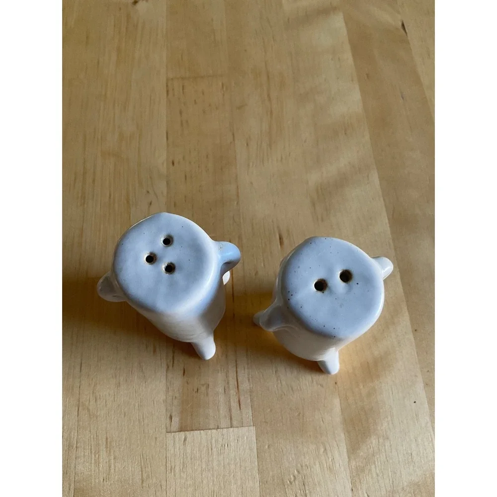 Vintage White Ceramic Face Salt Pepper Shakers Set Tripod Folk Art Minimalist